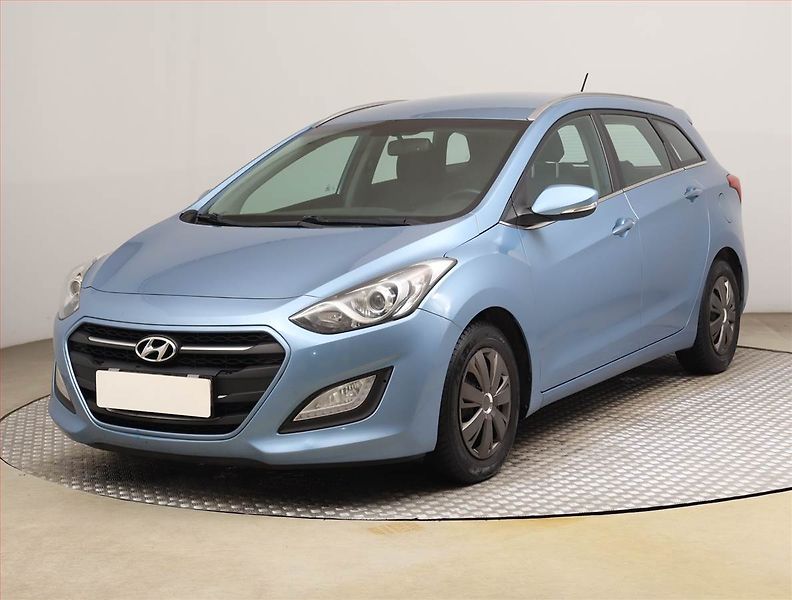 Hyundai i30 (2015) 1.6 CRDi, Serv.kniha, Tempomat - fotka 2 z 16