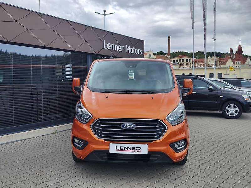 Ford Tourneo Custom 2.0 EcoBlue/136kW Titanium L2 - fotka 2 z 31