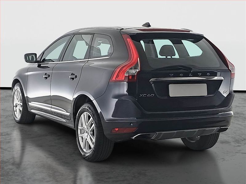 Volvo XC60 (2017) D4, Automat, Kůže, Navi - fotka 4 z 17