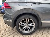 Volkswagen Tiguan (2020) R-LINE 1,5 TSI 110 KW 1. MAJ - náhled 16