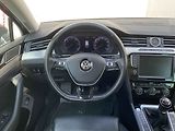 Volkswagen Passat (2016) 2.0 TDi, Highline, panor - náhled 11