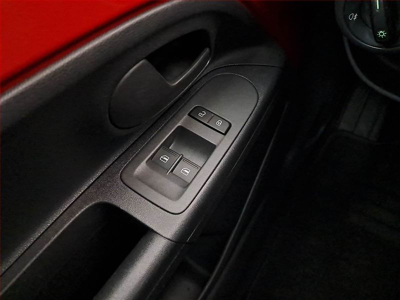 Škoda Citigo (2015) 1.0 MPI, Navi, Park. senzory - fotka 15 z 16