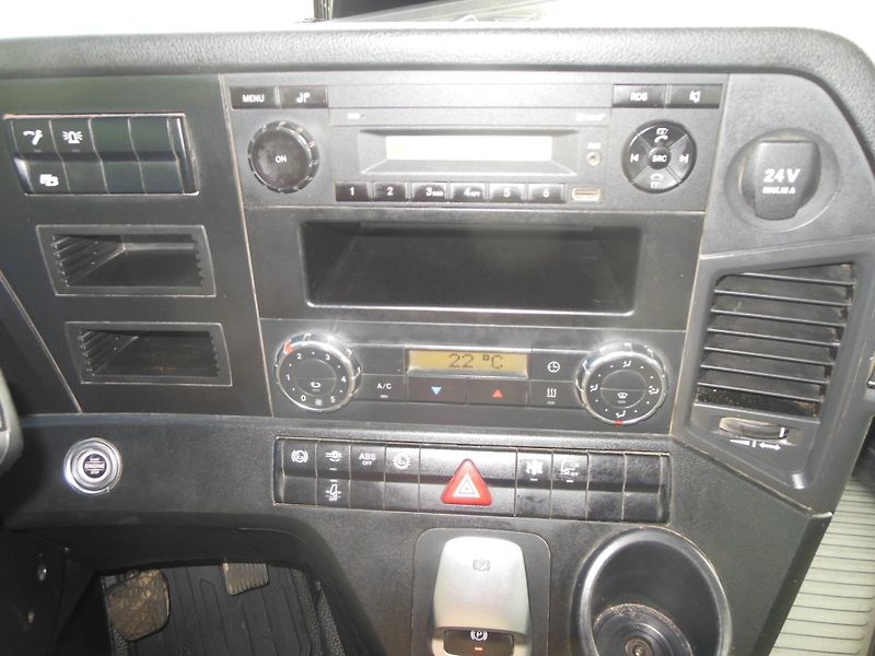 Mercedes-Benz 4151 Arocs, 8x6, Meiller, Bord - fotka 32 z 37