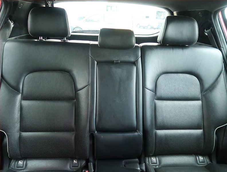 Kia Sportage (2016) GT Line 1.6 T-GDI, Serv.kniha - fotka 10 z 21