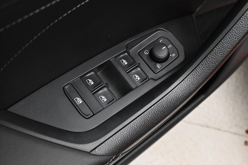 Škoda Kodiaq 2,0 TDI 147 KW DSG 4X4 TAŽNÉ Z - fotka 25 z 32