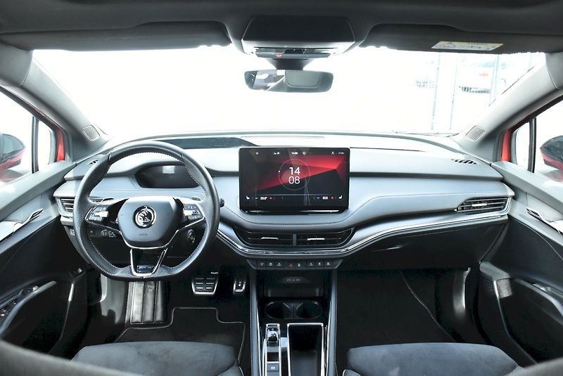 Škoda Enyaq (2022) 80 Sportline 150kW - fotka 10 z 35