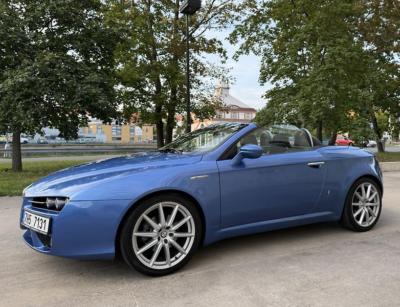 Alfa Romeo Spider (2026) 2.2JTS, nehavarované - fotka 8 z 20