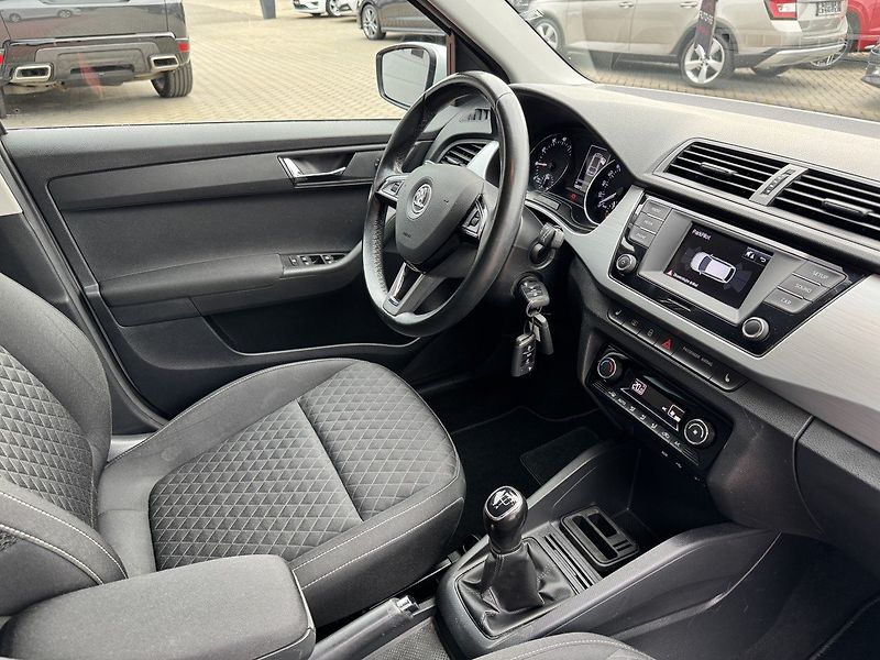 Škoda Fabia (2017) 1.2TSi Style Digi Klima - fotka 15 z 50