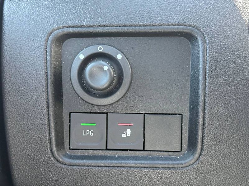 Dacia Duster (2021) 1.0 TCe 67 kW Prestige LPG - fotka 19 z 23