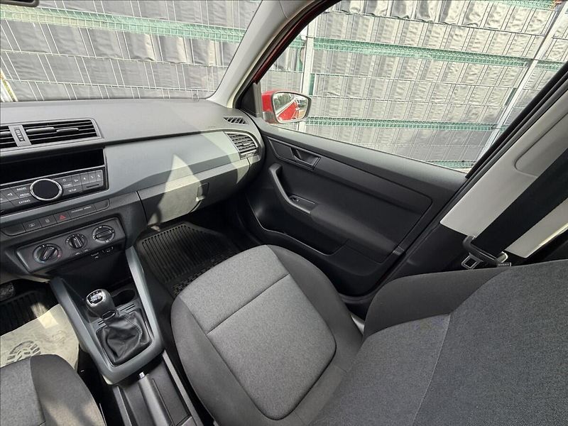 Škoda Fabia III 1.0 MPI Active - fotka 10 z 16