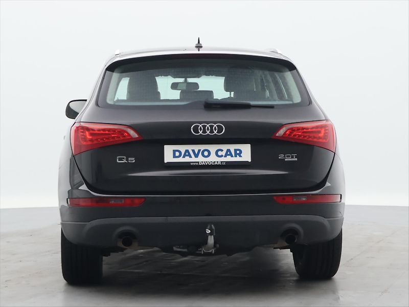 Audi Q5 2,0 TFSI quattro S-Tronic - fotka 6 z 26