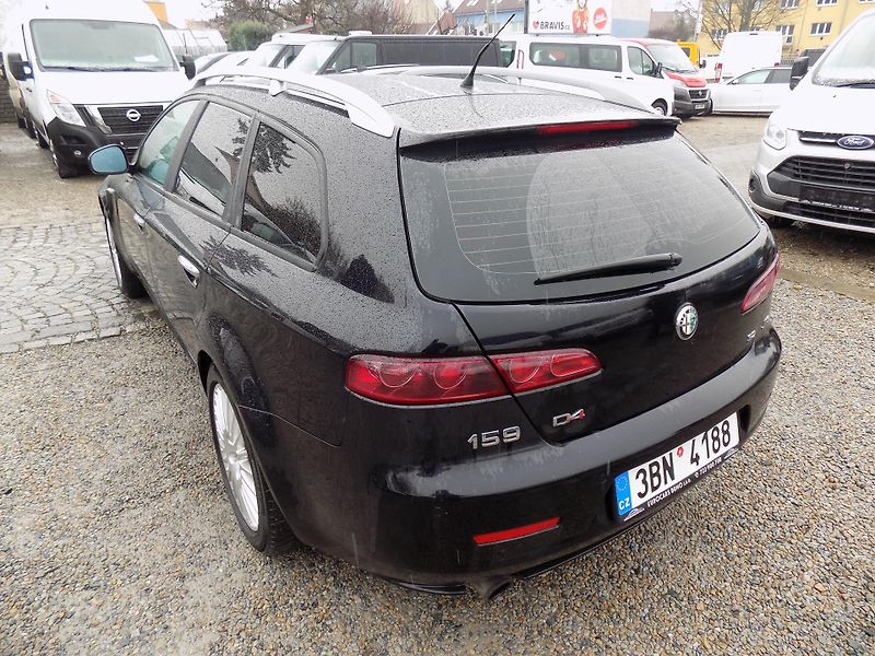 Alfa Romeo 159 3,2 JTS 191 KW  Q4 SPORTWAGON - fotka 13 z 40
