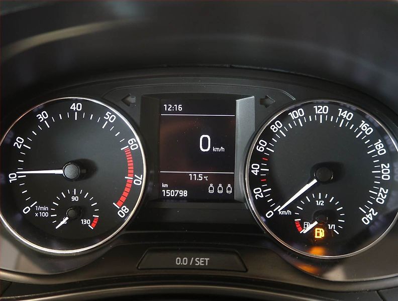 Škoda Fabia (2017) Ambition Plus 1.0 TSI - fotka 11 z 18