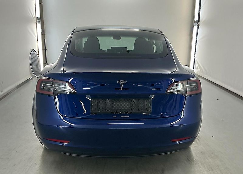 Tesla Model 3 (2021) Standard Range Plus LFP - fotka 4 z 7
