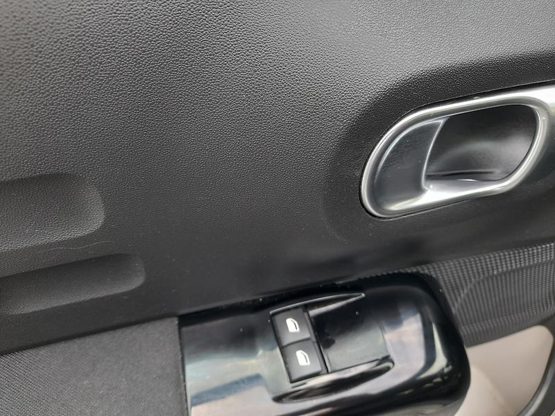 Citroën C3 (2020) 1,2 PureTech 82k NAVIGACE - fotka 10 z 38