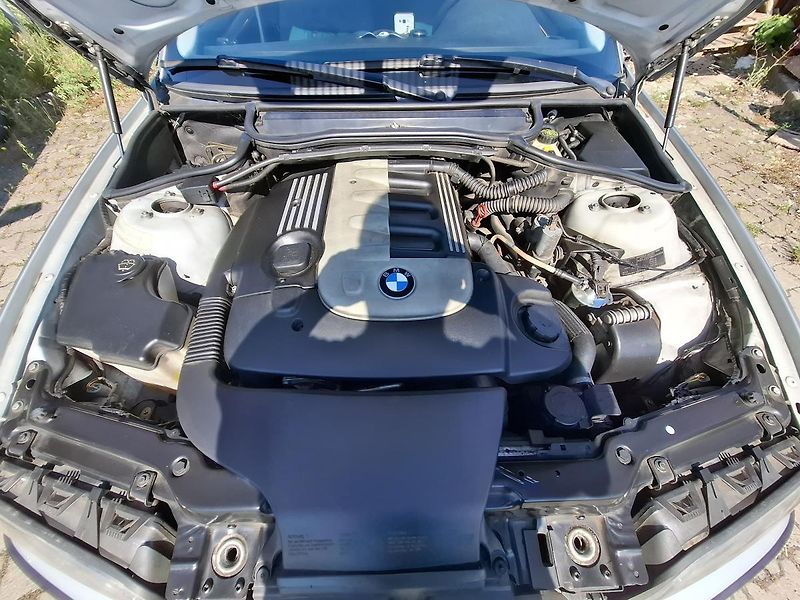 BMW Řada 3 (2001) 330 XD - fotka 8 z 8