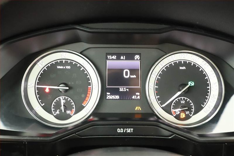 Škoda Superb (2015) Laurin&Klement 2.0 TDI - fotka 14 z 20