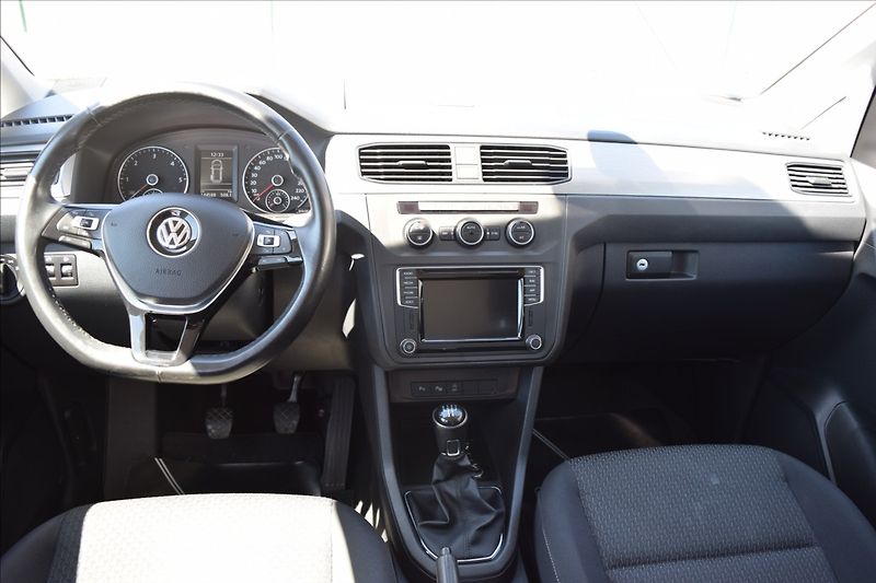 Volkswagen Caddy 2,0 TDI 75KW ODPOČET 2XPNEU - fotka 28 z 50