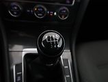 Volkswagen Golf (2018) 1.0 TSI, Tempomat - náhled 14