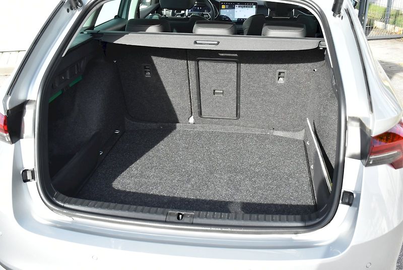 Škoda Octavia (2024) TOP SELECTION 2.0 TDI 110kW DS - fotka 25 z 32