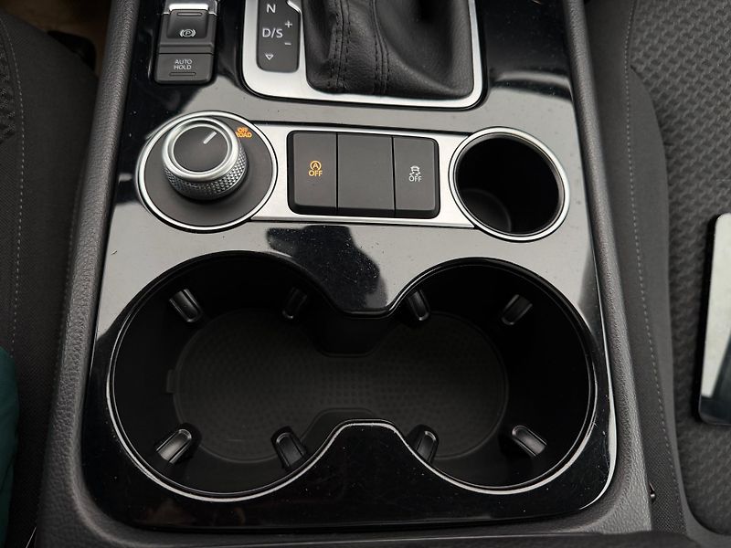 Volkswagen Touareg  3.0 V6 TDI BMT 8TT - fotka 19 z 34