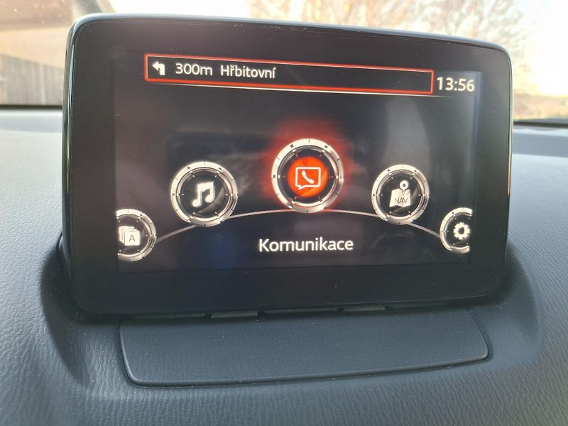 Mazda 2 1.5 benzin Rezervace - fotka 28 z 46