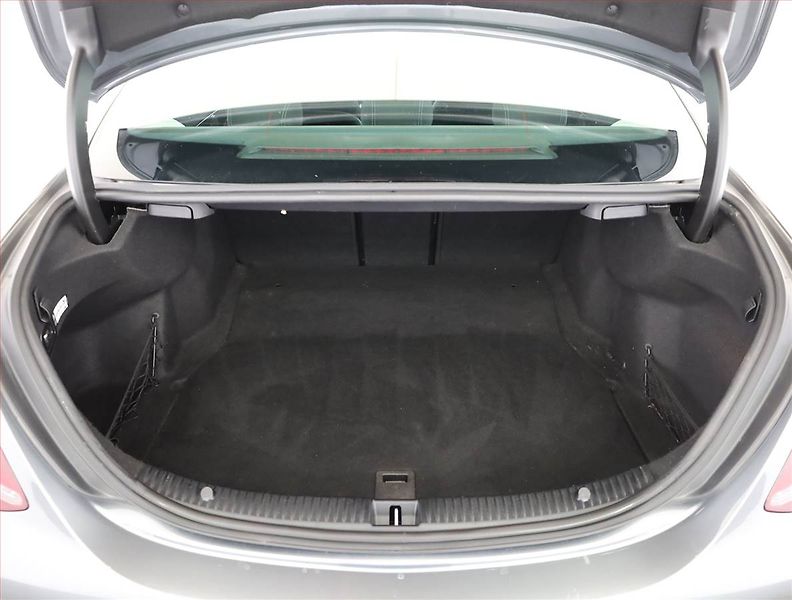 Mercedes-Benz Třídy C (2020) C 200 d, Navi, Tempomat - fotka 20 z 21