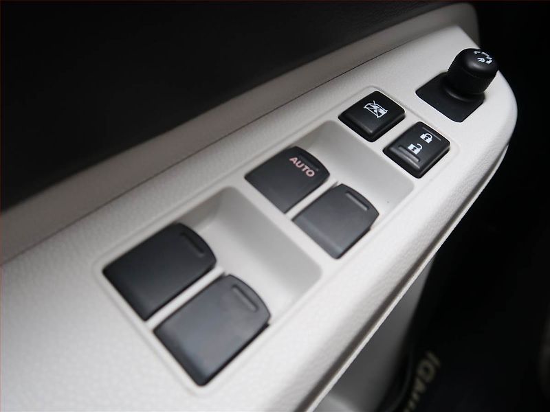 Suzuki Ignis (2019) 1.2 AllGrip, 4X4, Serv.kniha - fotka 17 z 19