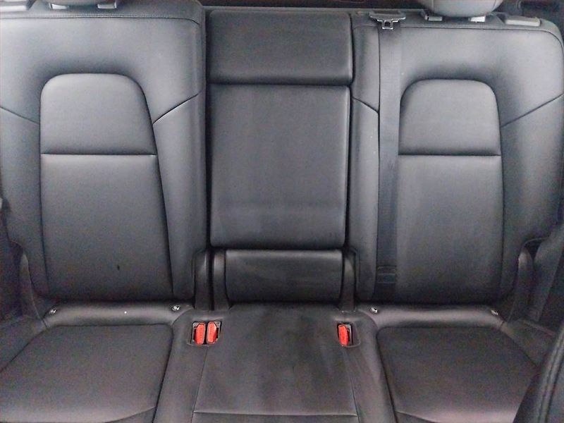 Tesla Model Y (2023) Long Range AWD 79kWh, SoH 91% - fotka 10 z 21