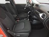 Jeep Renegade (2015) 1.4 MultiAir, Automat - náhled 9