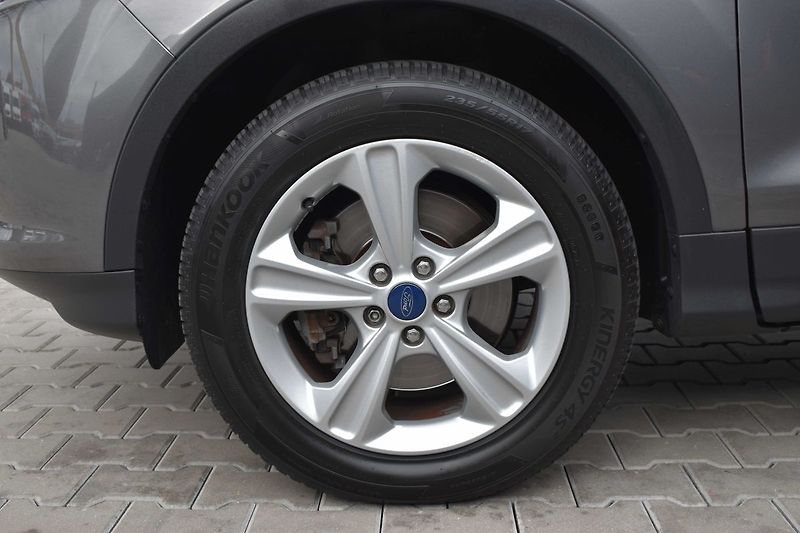 Ford Kuga 2.0 TDCi 103kW 4x4*AUTOMAT* - fotka 34 z 34