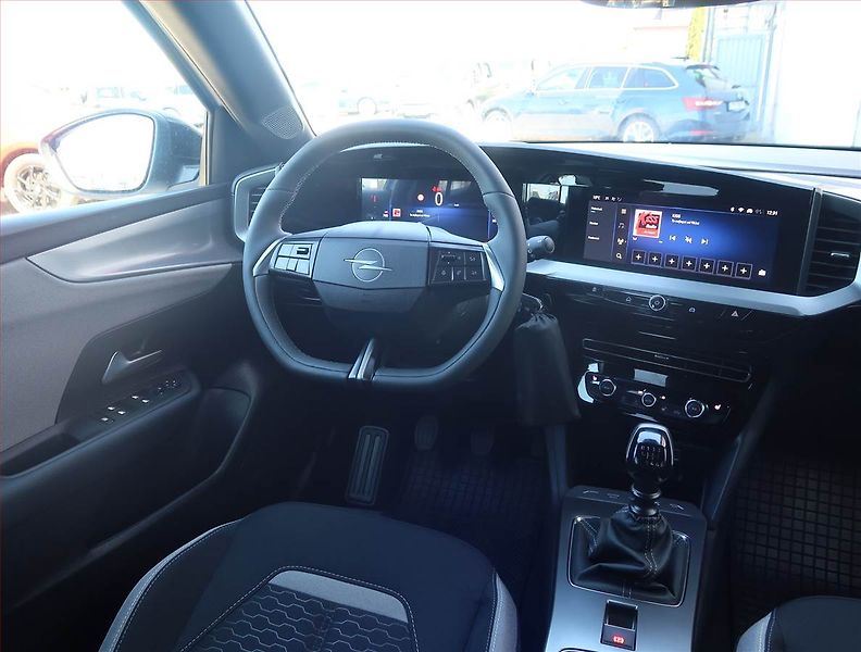 Opel Mokka (2025) 1.2 Turbo - fotka 7 z 14