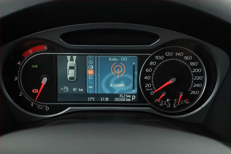 Ford Mondeo (2008) 2.0 TDCi, Automat, Navi - fotka 8 z 20