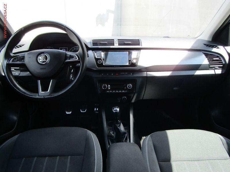 Škoda Fabia (2019) 1.0 TSi, ČR, Style, LED - fotka 7 z 17