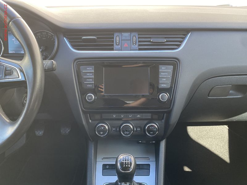Škoda Octavia (2014) 2.0 TDi, Ambition - fotka 12 z 18