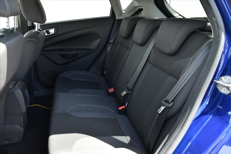 Ford Fiesta 1.5TDCi TITANIUM SERVIS. KN. - fotka 10 z 21