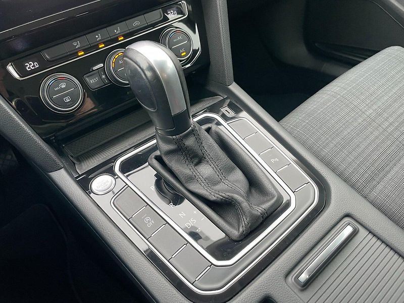 Volkswagen Passat (2020) Com. 2.0TDi 110kW! DSG! Navi! - fotka 15 z 37