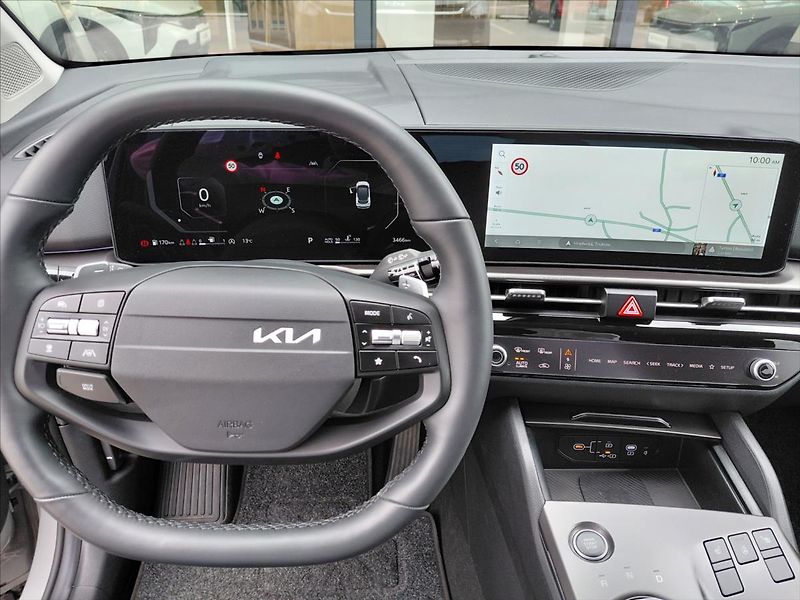 Kia Sportage 1,6   T-GDI 7DCT TOP - fotka 12 z 17
