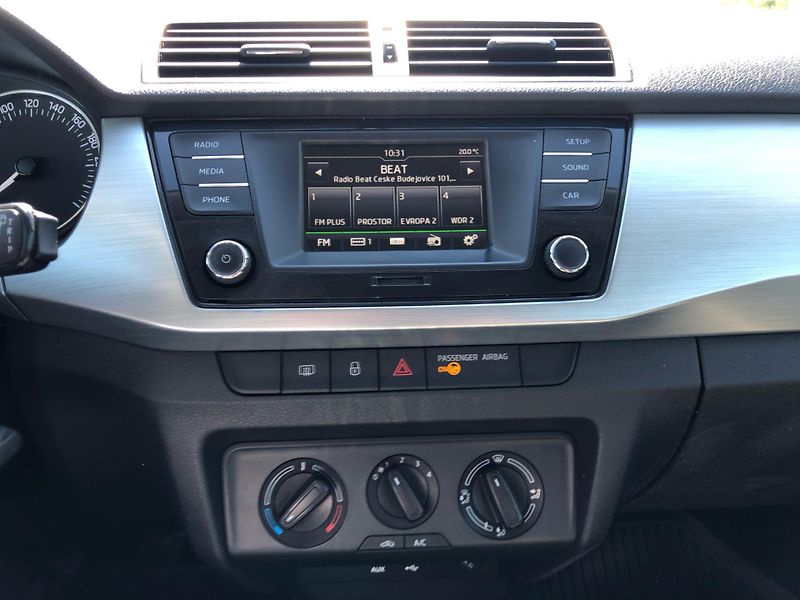 Škoda Fabia COMBI 1.2 TSi AMBITION - fotka 19 z 26