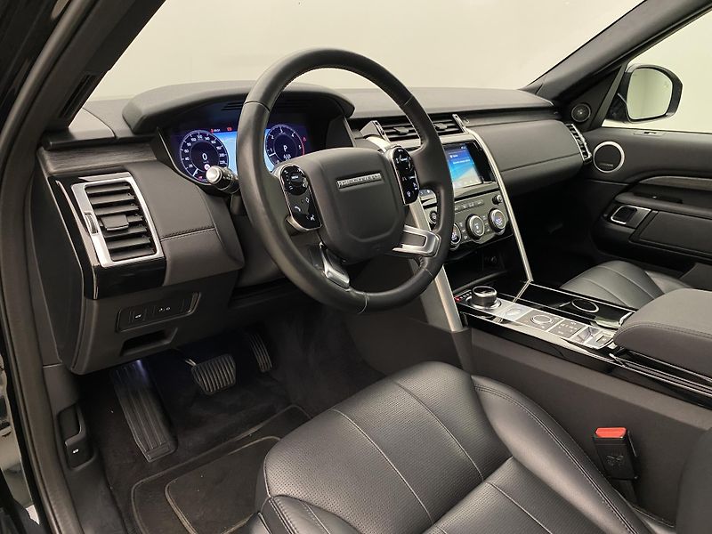 Land Rover Discovery SD6 HSE AWD AUT 7míst - fotka 4 z 49