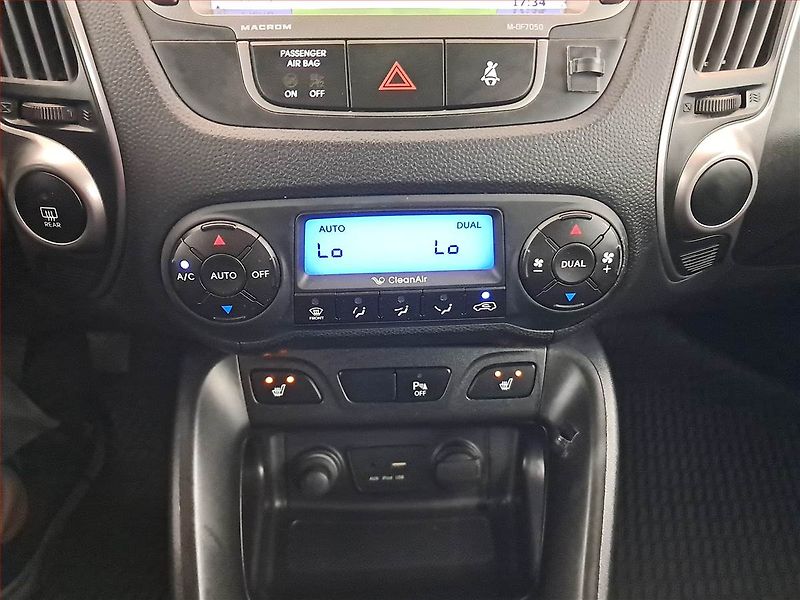 Hyundai ix35 (2015) 1.6 GDI, Serv.kniha, Kůže - fotka 16 z 18