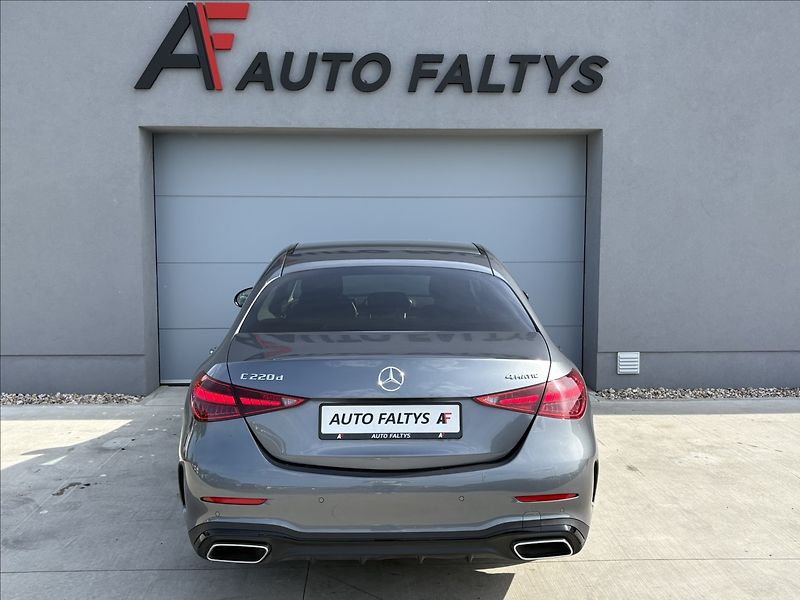 Mercedes-Benz Třídy C 2,0 220d 147 KW AMG 4 MATIC CZ - fotka 6 z 32