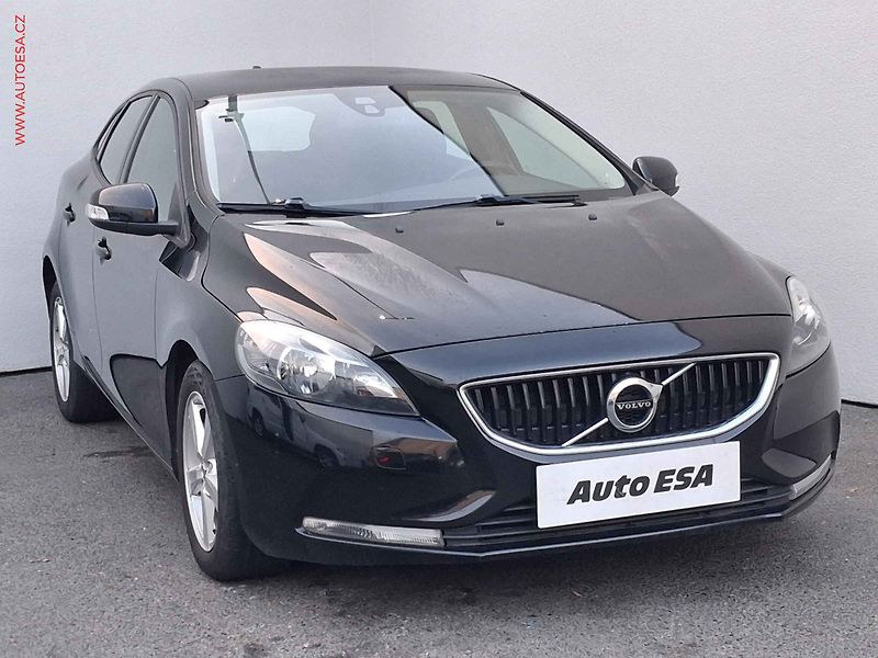 Volvo V40 (2016) 2.0D, AC, temp - fotografie inzerátu