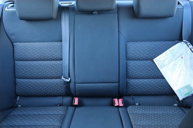 Škoda Octavia (2011) 1.6, Serv.kniha, Tempomat - fotka 10 z 19