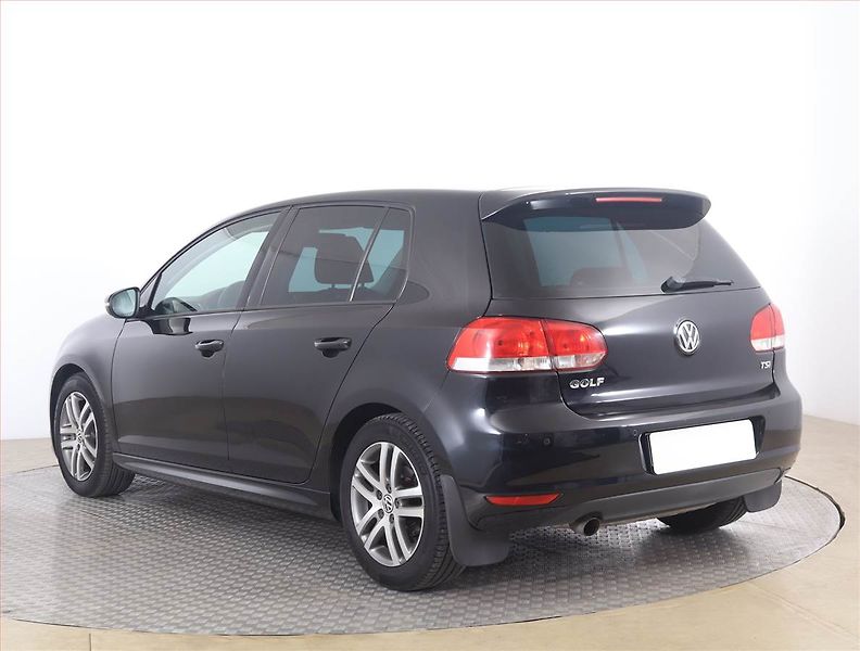 Volkswagen Golf (2012) 1.2 TSI, Park. senzory - fotka 4 z 15