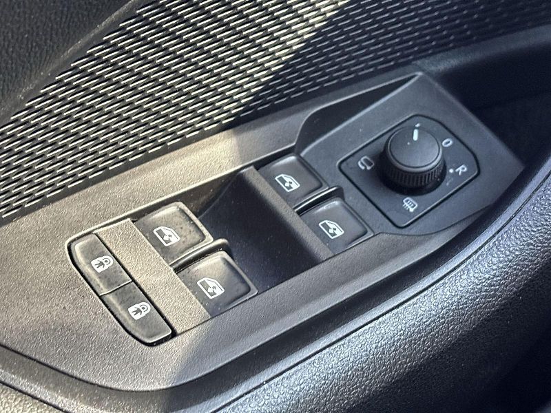 Škoda Octavia (2022) 1.5 TSI M-HEV DSG Ambition+ - fotka 17 z 32
