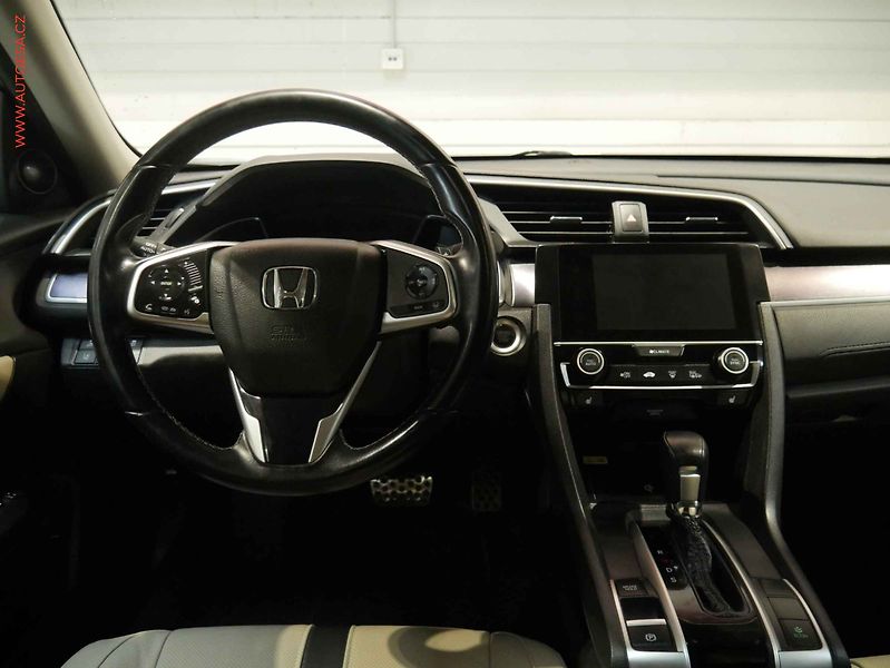 Honda Civic (2017) 1.5VTEC Turbo, servis.kniha - fotka 11 z 21