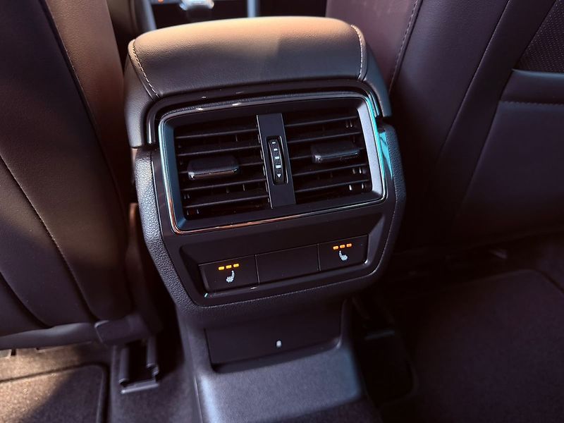 Škoda Kodiaq 2.0 TSi DSG 4x4 L&K, ČR, 1.Maj - fotka 15 z 35