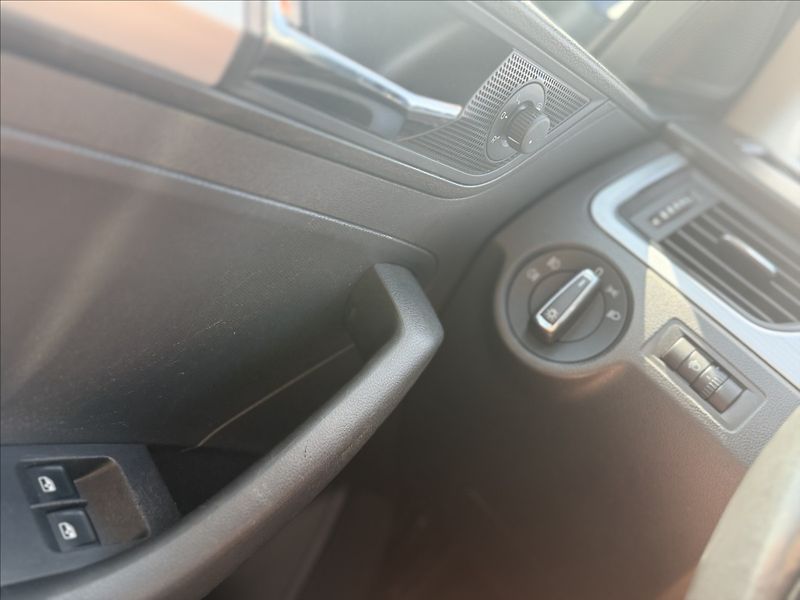 Škoda Rapid 1,0 TSI 70kW 50TKm! NOVÉ V ČR - fotka 16 z 26