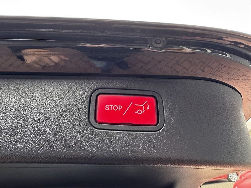 Mercedes-Benz Třídy C (2022) 220d AMG Ad.LED Navi Kamera - fotka 23 z 50